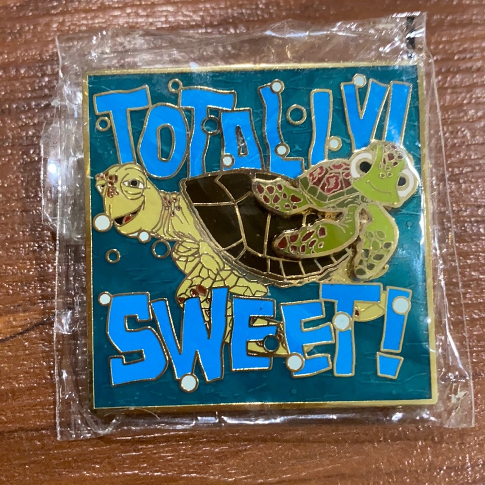 New, Totally Sweet! Pin with Crush & Squirt